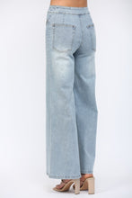 Load image into Gallery viewer, FATE HIGH WAISTED DENIM JEAN
