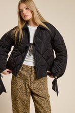 Load image into Gallery viewer, BLACK CLASSIC BUFFER JACKET
