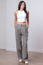 Load image into Gallery viewer, BLACK PLAID TROUSER
