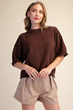 Load image into Gallery viewer, BROWN ELBOW LENGTH SLEEVE SWEATER
