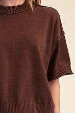 Load image into Gallery viewer, BROWN ELBOW LENGTH SLEEVE SWEATER
