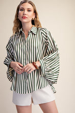 Load image into Gallery viewer, GREEN STRIPE WIDE PUFF SLEEVE SHIRT
