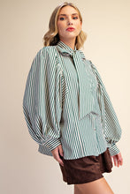 Load image into Gallery viewer, GREEN TIE NECK BLOUSE
