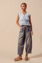 Load image into Gallery viewer, DENIM BARREL JEANS

