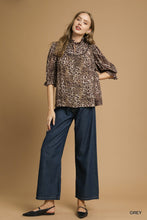 Load image into Gallery viewer, WILD ABOUT IT BLOUSE
