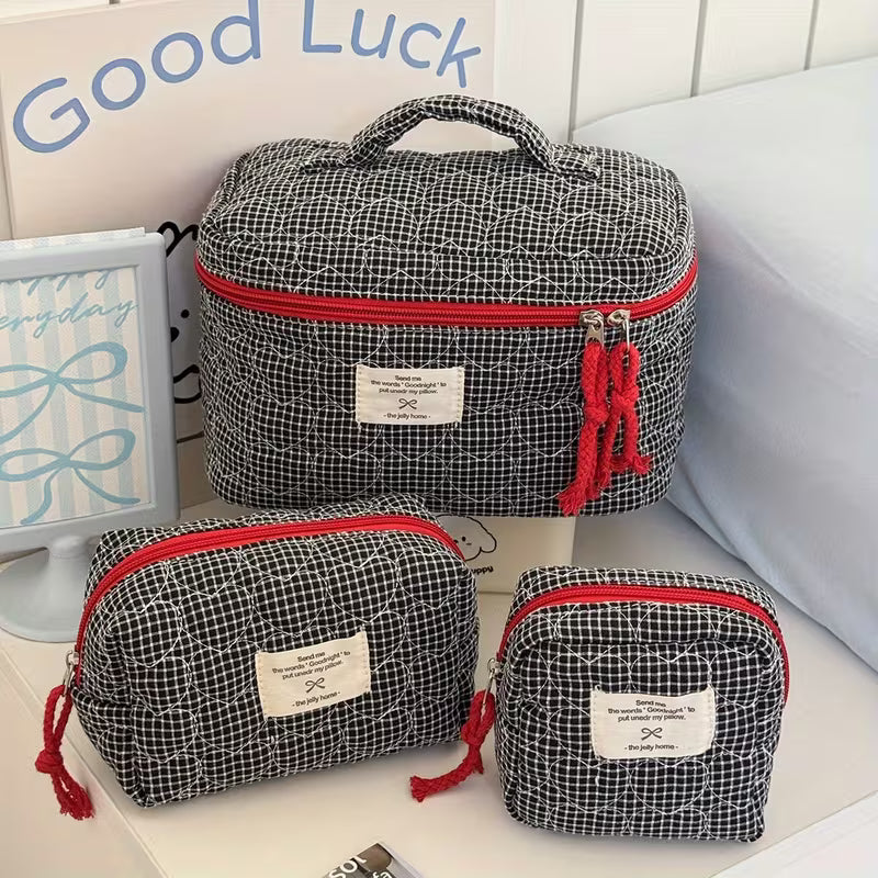 BLACK PLAID WITH HEART PATTERN