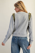 Load image into Gallery viewer, RUFFLE SHOULDER PULLOVER
