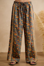 Load image into Gallery viewer, WASHED FLORAL WIDE LEG PANTS
