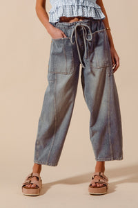 DENIM BARREL JEANS