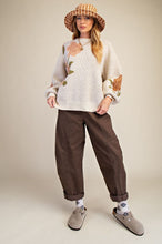 Load image into Gallery viewer, OATMEAL FLORAL SWEATER
